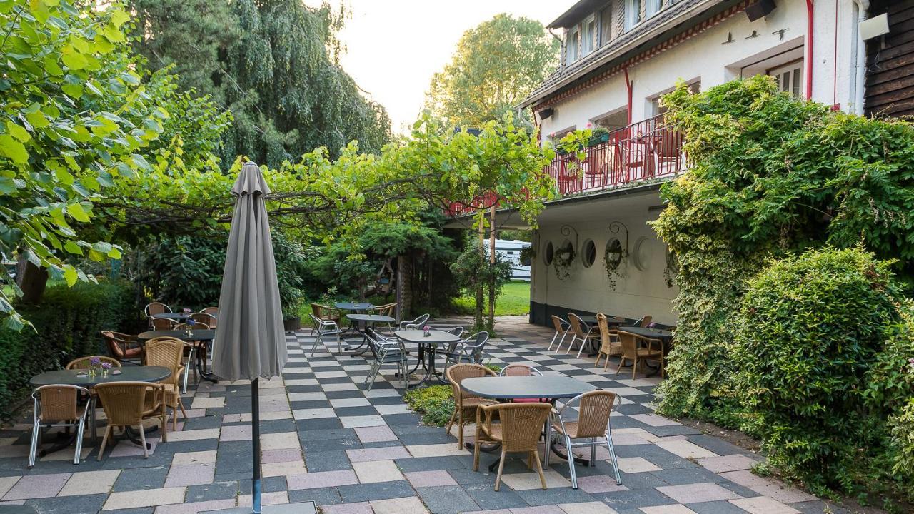 Das Wiesenhaus: Wohnen Direkt Am Rhein Cologne Exterior photo